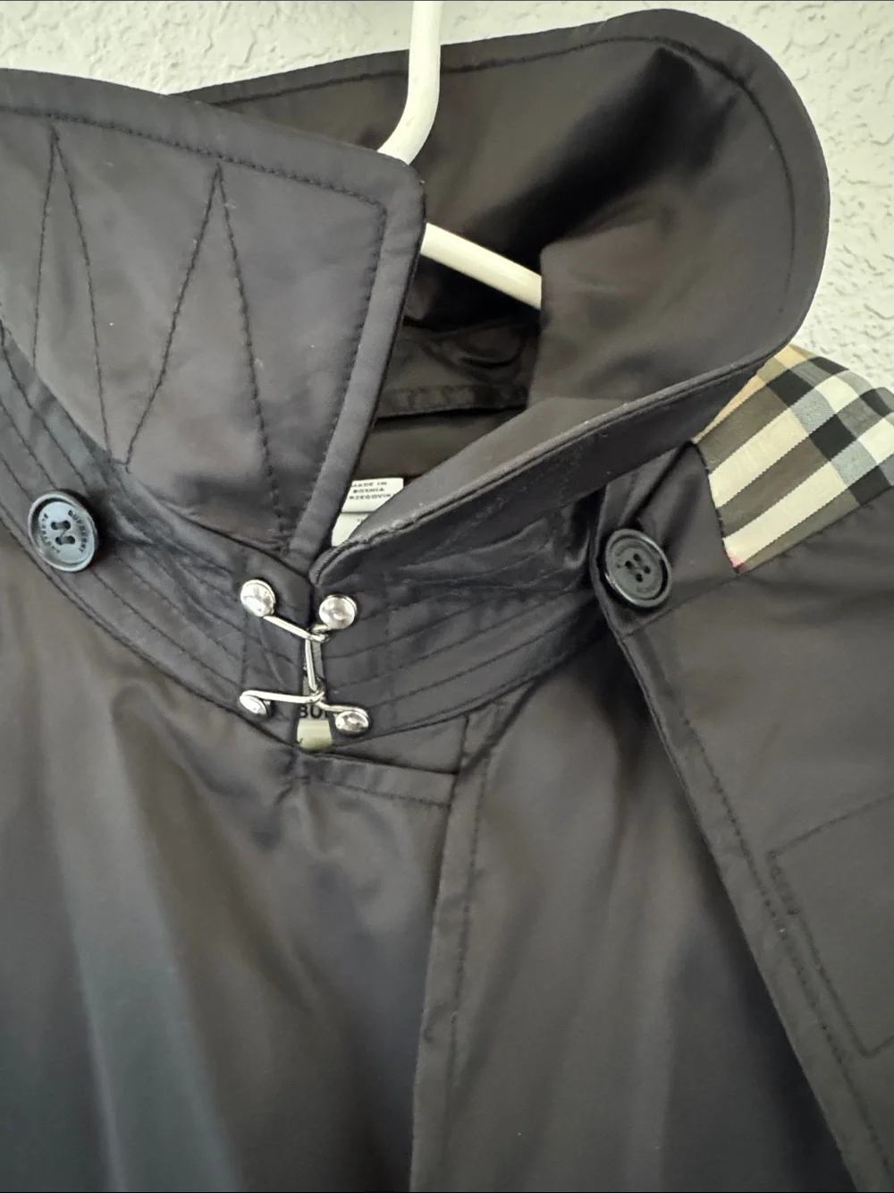 Burberry Black Trench Coat - Picture 6 of 17